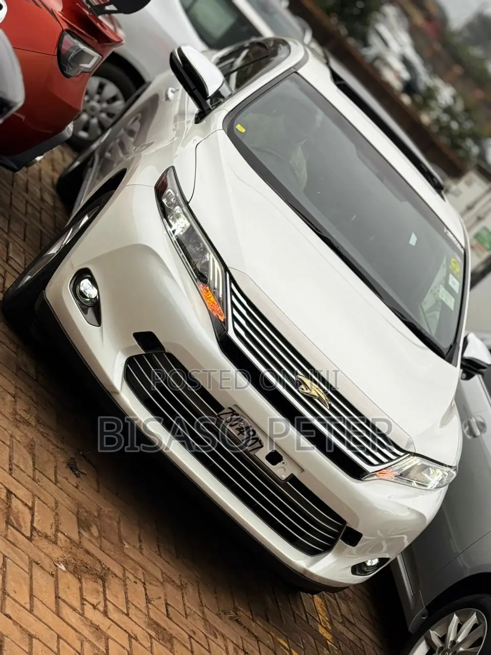 Toyota Harrier 2.0 2016 White