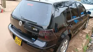 Volkswagen Golf 2002 Black