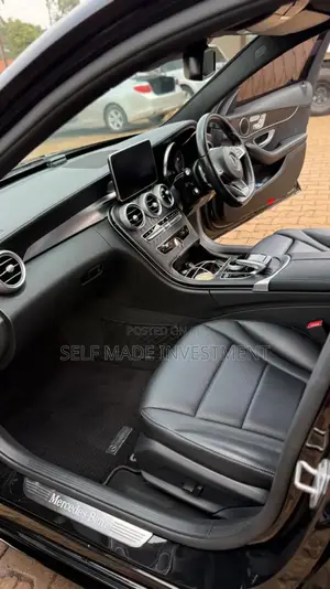 Mercedes-Benz C180 2018 Black