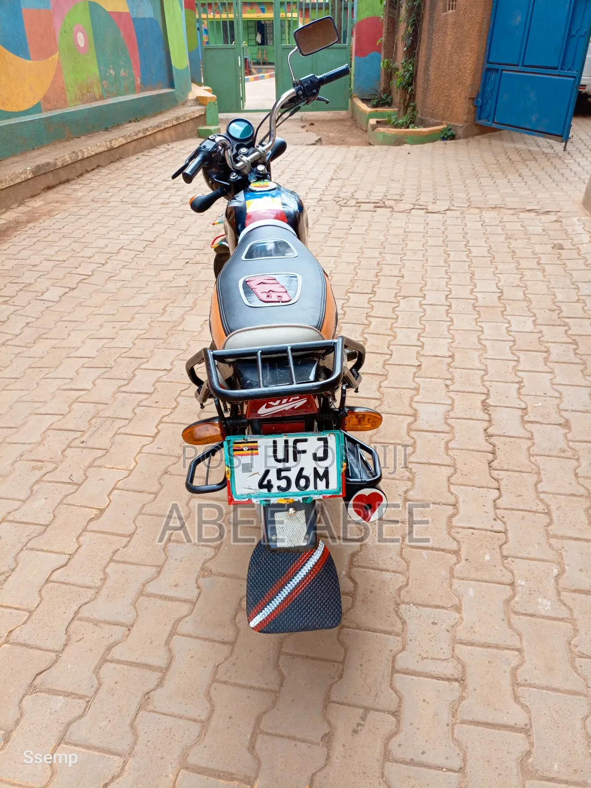 Bajaj Boxer 125 2021 Black