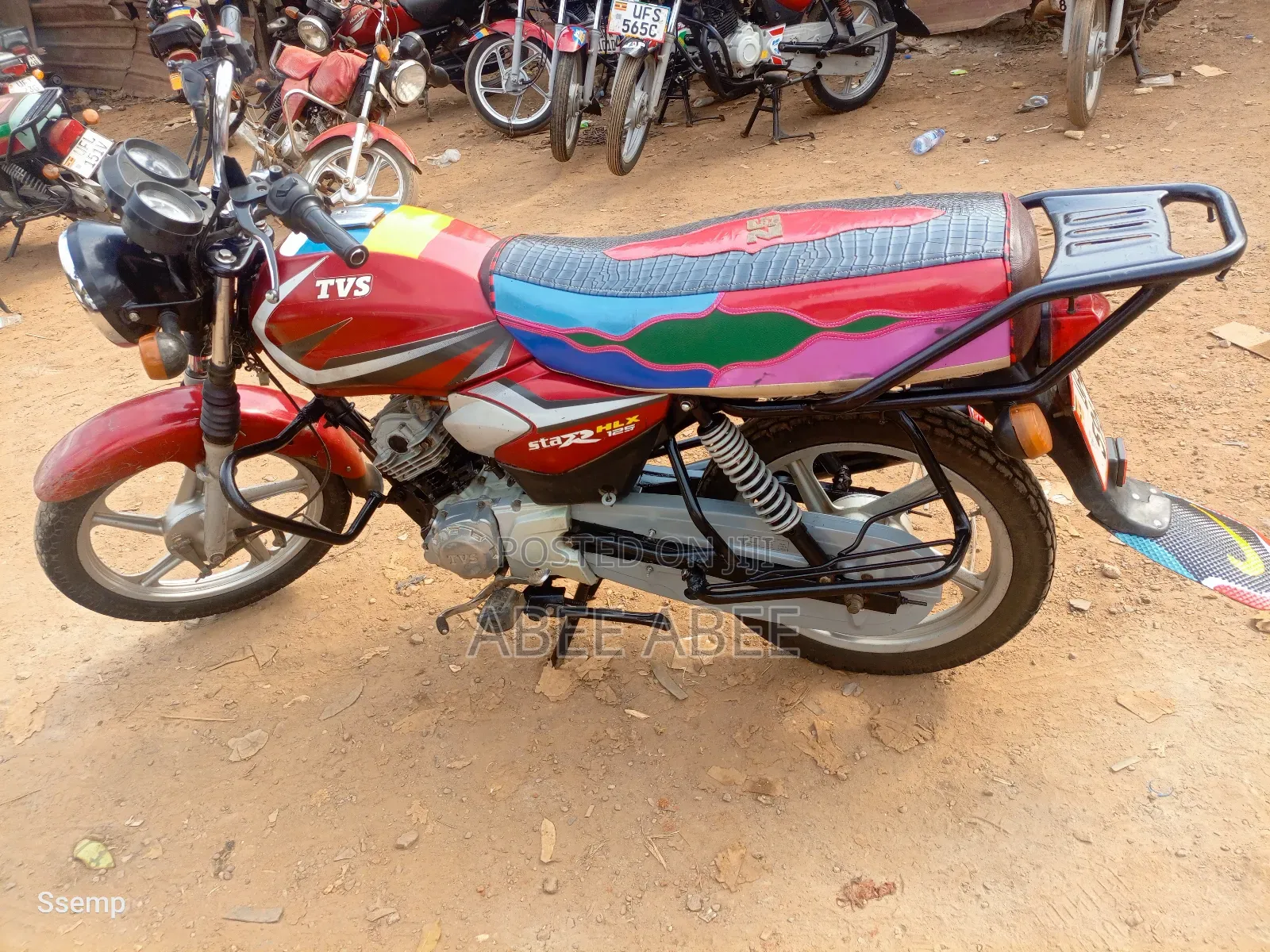 TVS HLX 125 2020 Red