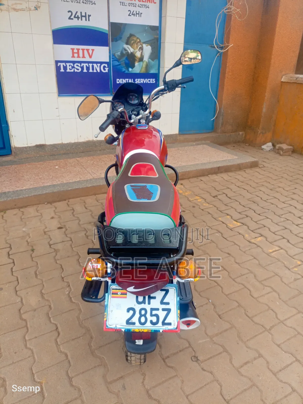 Bajaj Boxer 125 2024 Red
