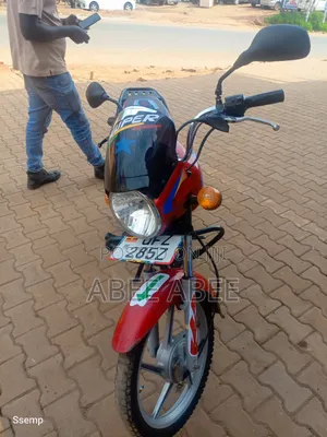 Bajaj Boxer 125 2024 Red