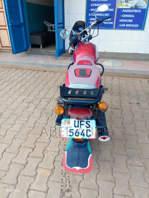 Bajaj Boxer 125 2021 Red