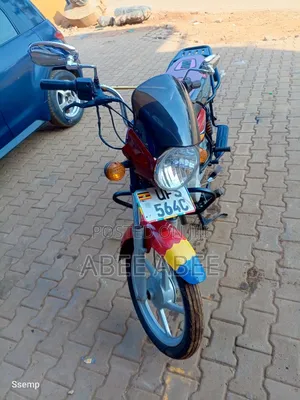 Bajaj Boxer 125 2021 Red
