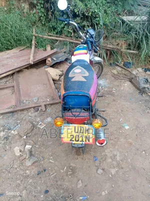 Bajaj Boxer 100 2018 Red