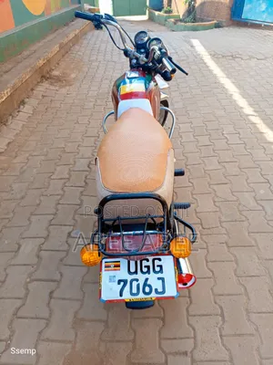 Bajaj Boxer 100 2024 Red
