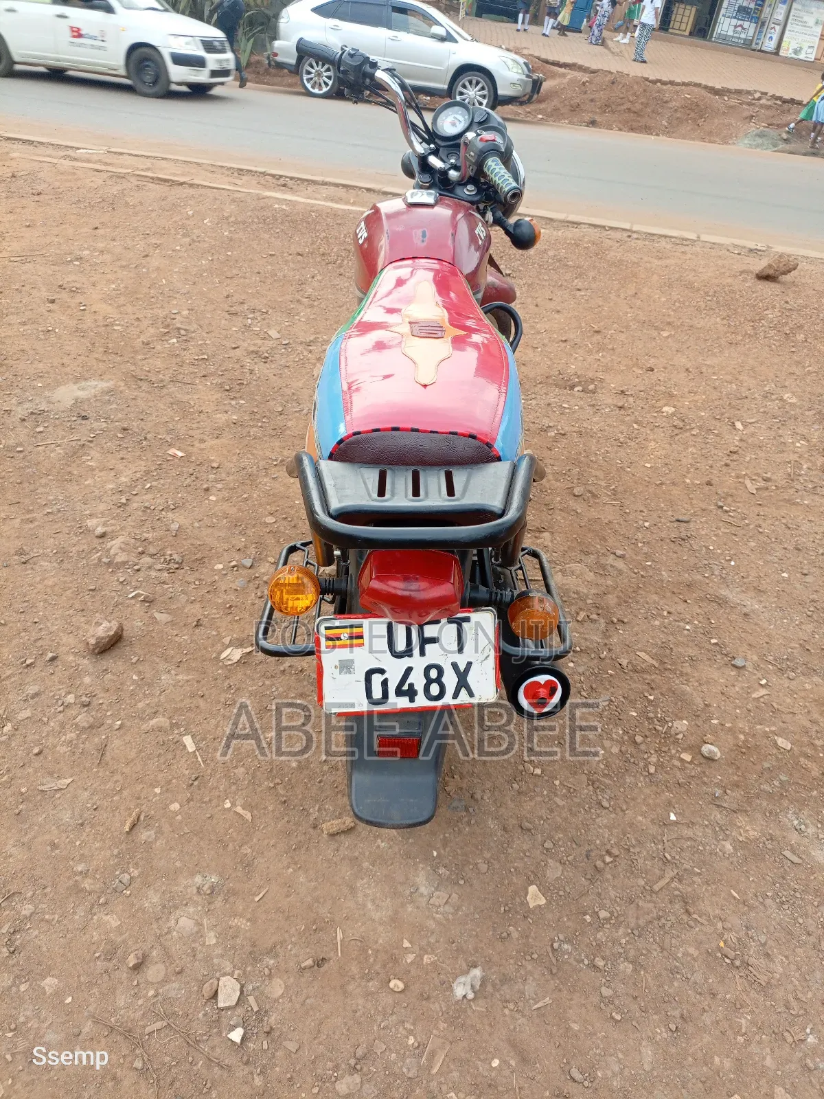 TVS HLX 125 2023 Red