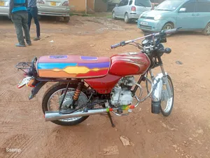 Bajaj Boxer 100 2023 Red