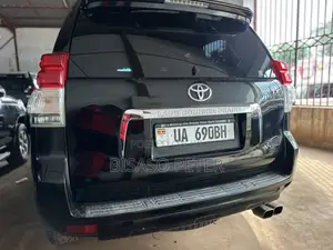 Toyota Land Cruiser Prado 2.7 i 2013 Black
