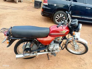 Bajaj Boxer 100 2020 Red