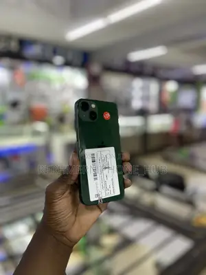 New Apple iPhone 13 128 GB Green