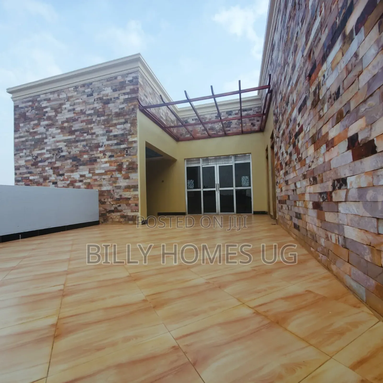 6bdrm Mansion in Kira for rent