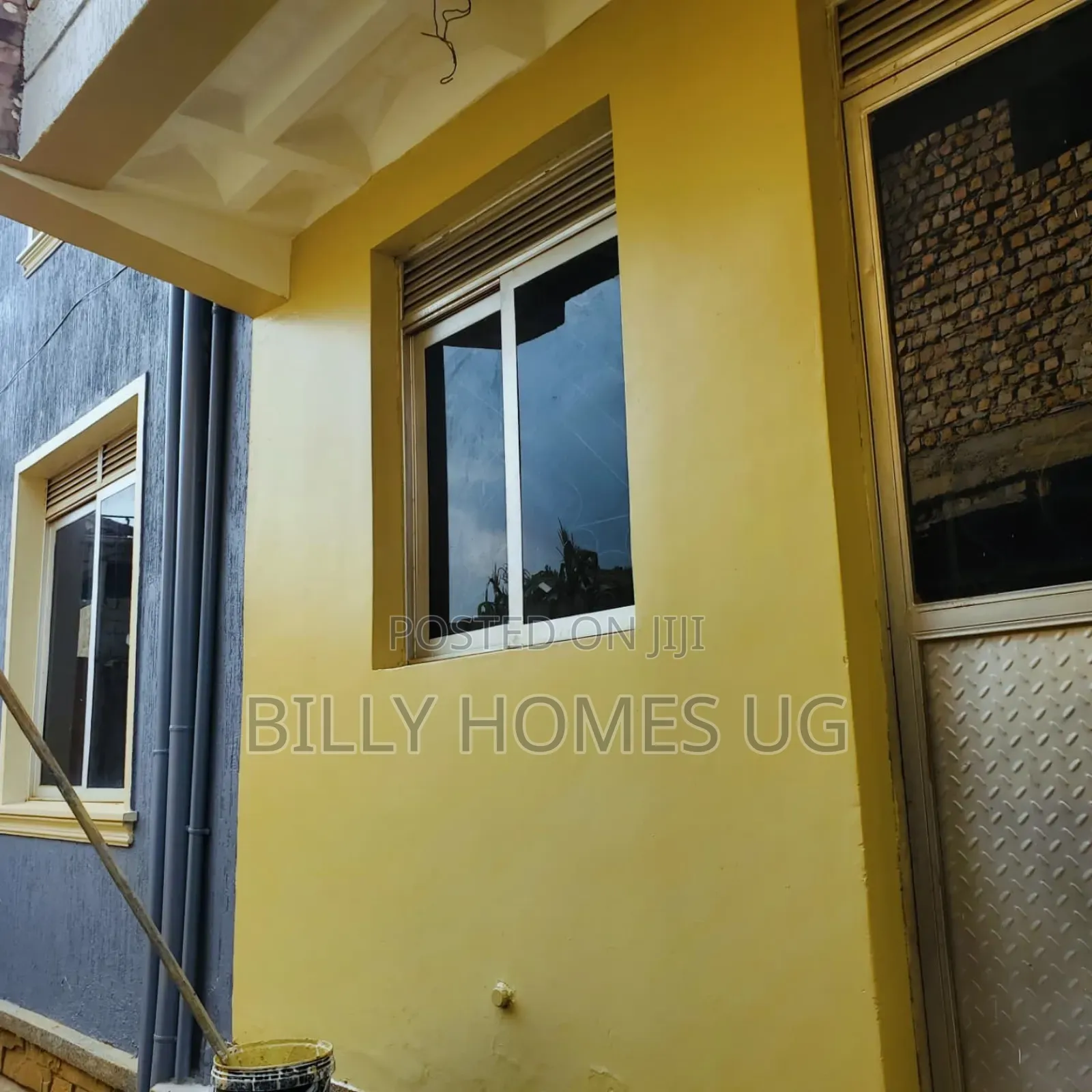 6bdrm Mansion in Kira for rent