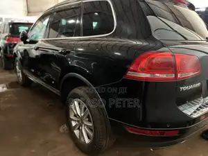 Volkswagen Touareg 2012 Black