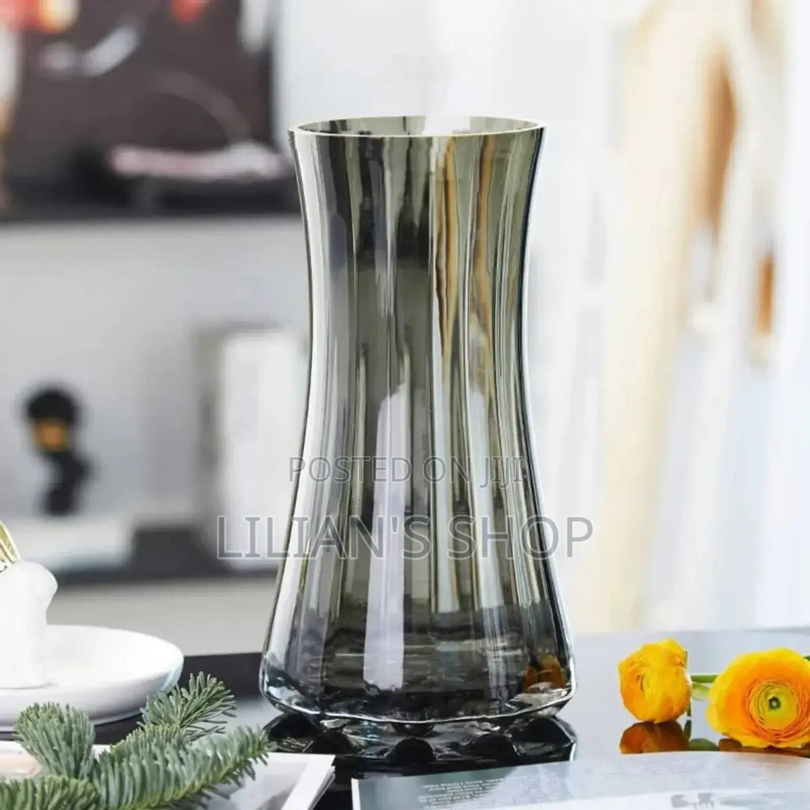 Wide Bottom Glass Flower Vase