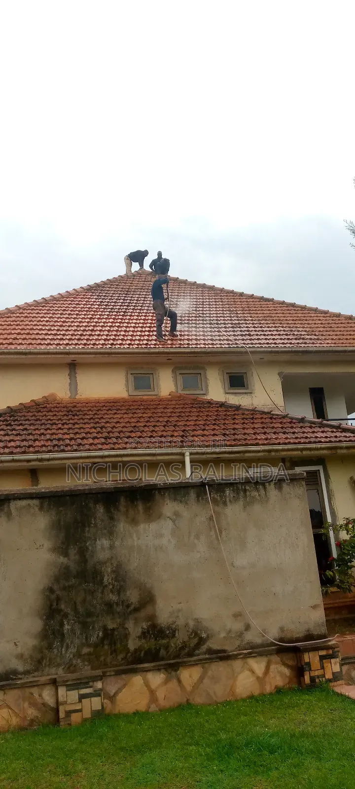 Roof Tiles Cleaning