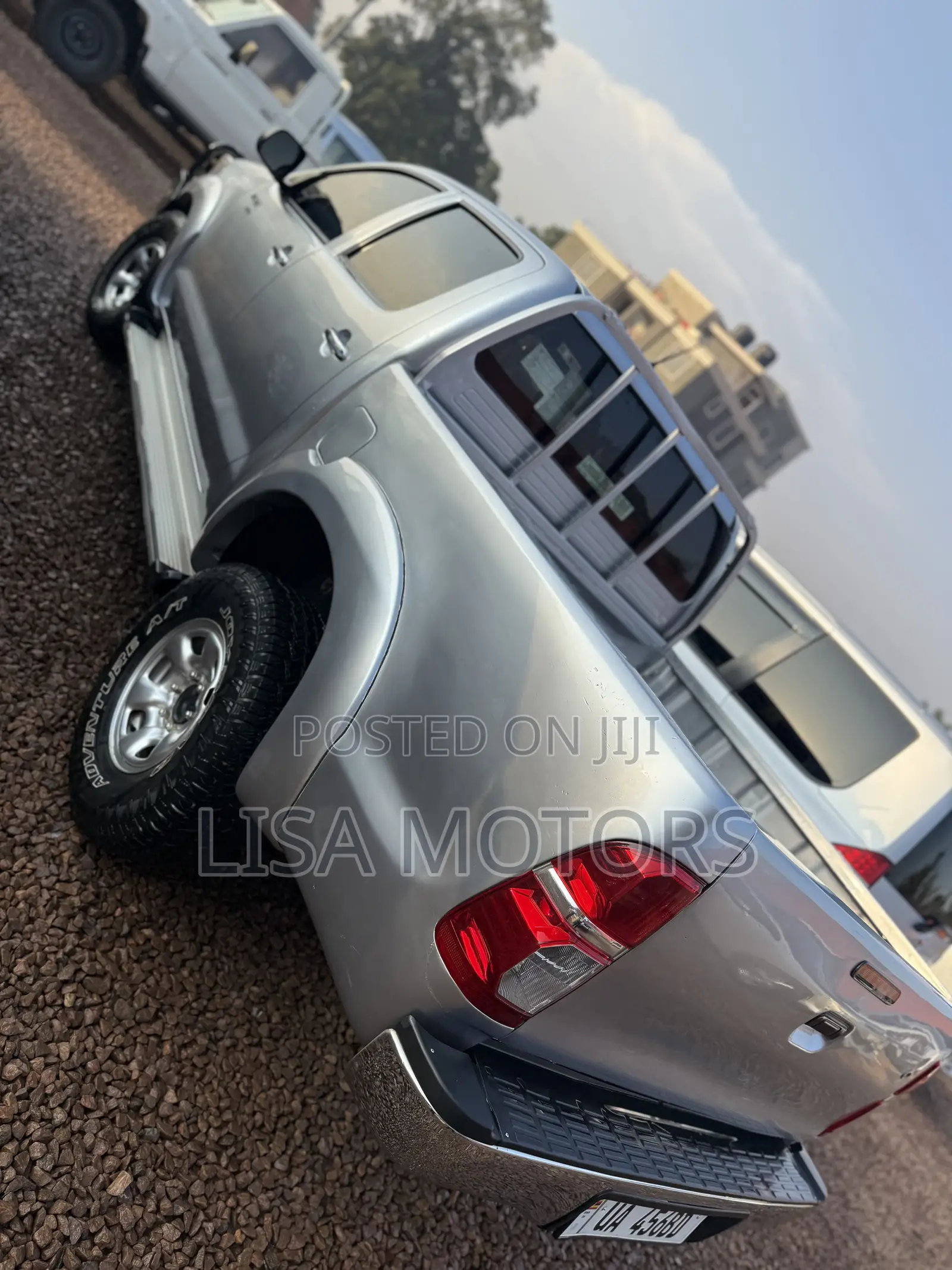 Toyota Hilux 3.0 D-4D 4x4 2015 Silver