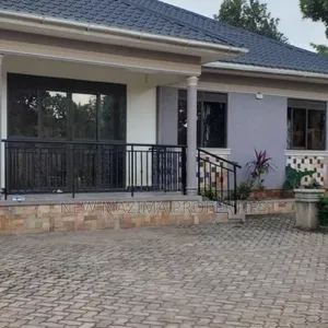 3bdrm Bungalow in Kawempe Kawanda, Central Division for sale