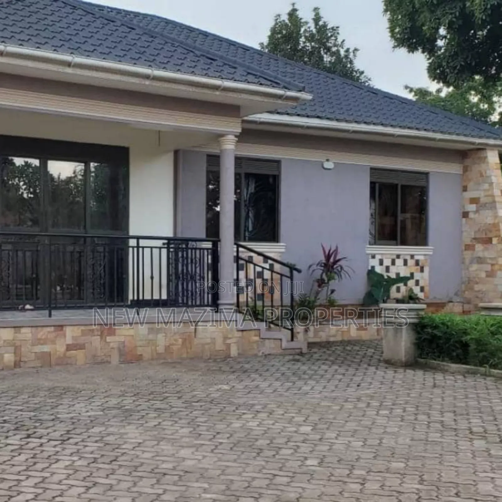 3bdrm Bungalow in Kawempe Kawanda, Central Division for sale