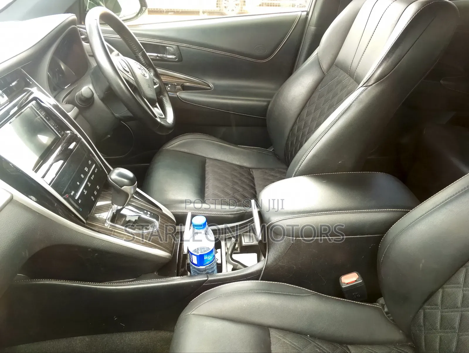Toyota Harrier 2.0 2015 Silver