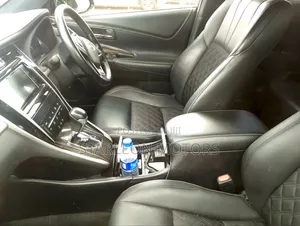 Toyota Harrier 2.0 2015 Silver