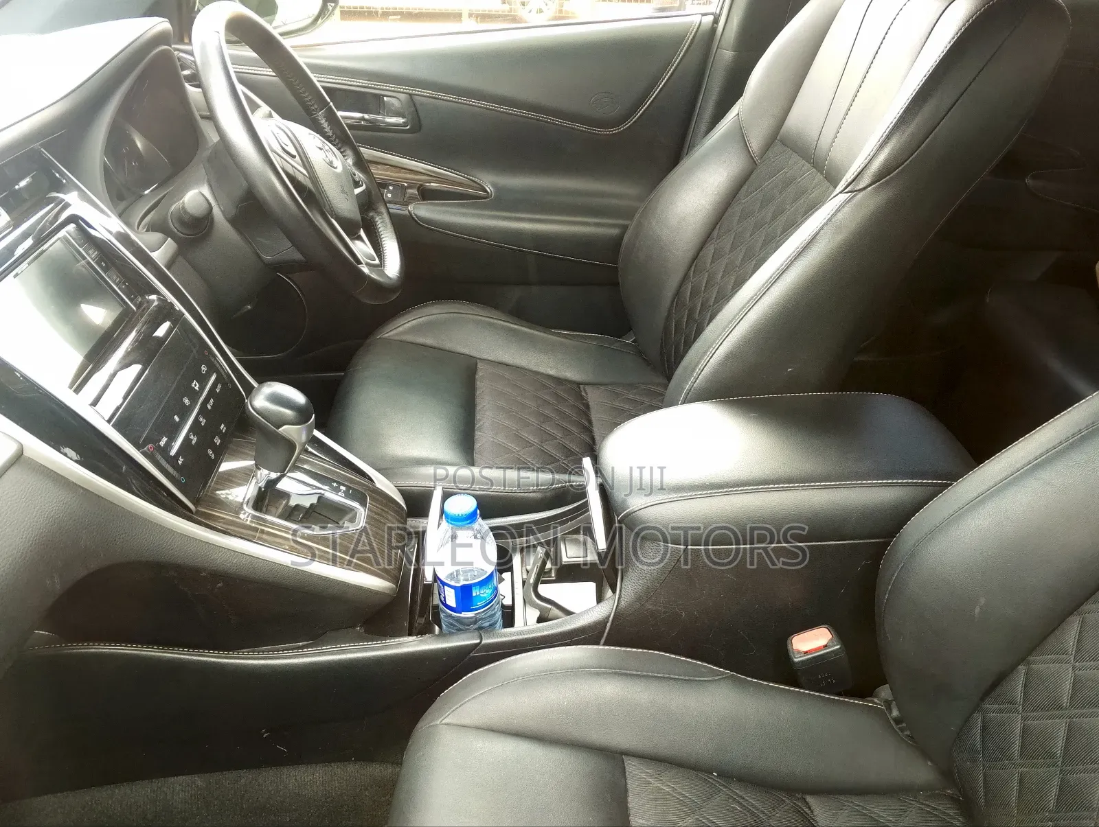 Toyota Harrier 2.0 2015 Silver