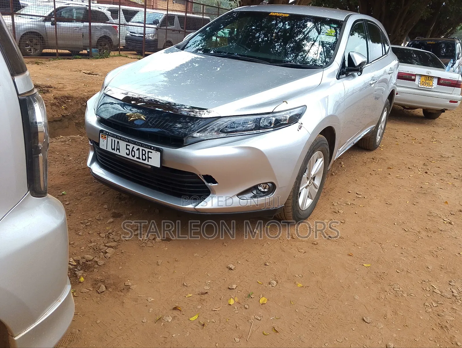 Toyota Harrier 2.0 2015 Silver