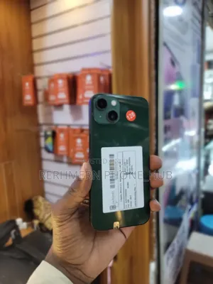 New Apple iPhone 13 128 GB Green