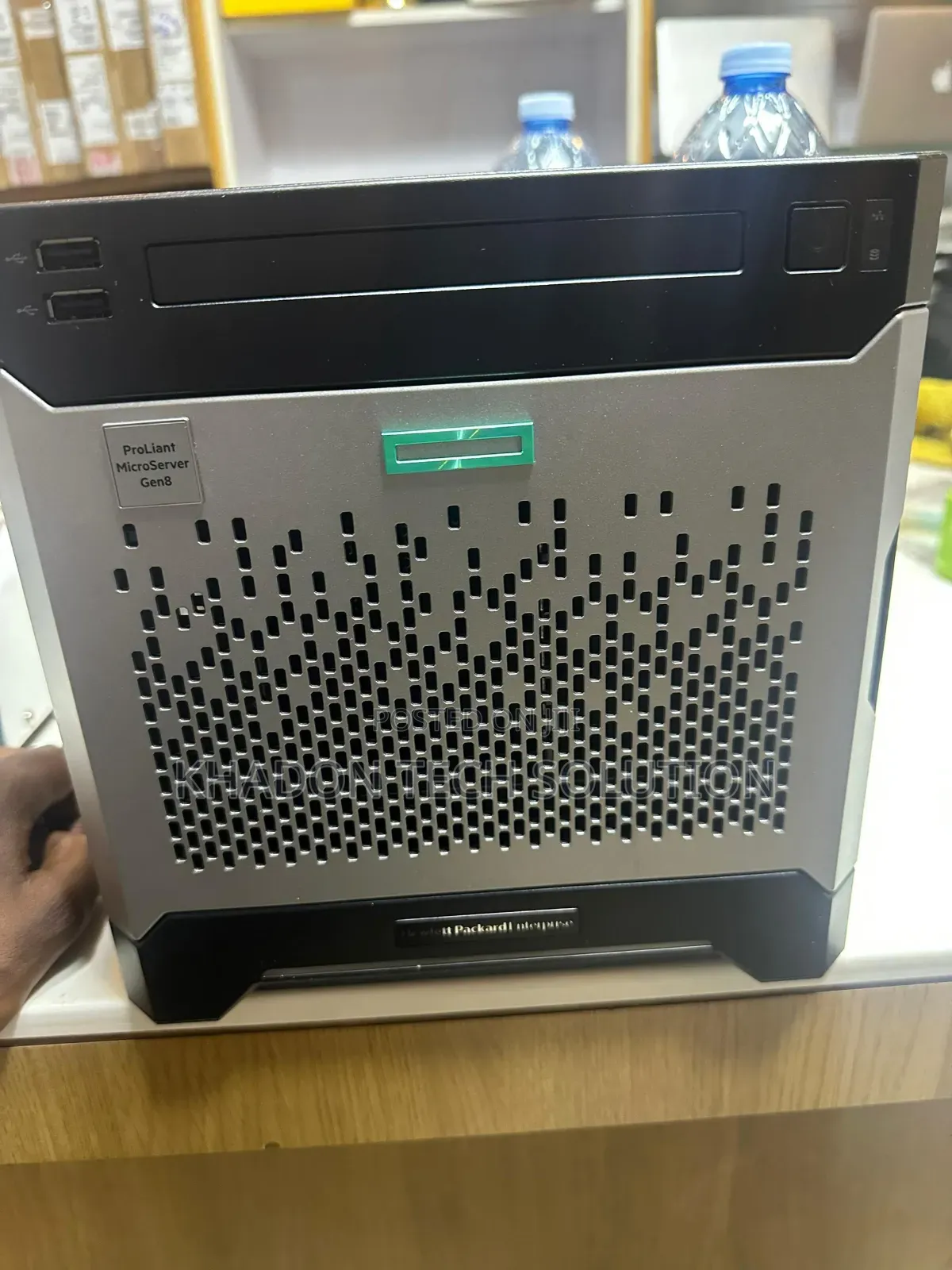 New Server HP ProLiant ML 8GB Intel Xeon SSHD (Hybrid) 1T