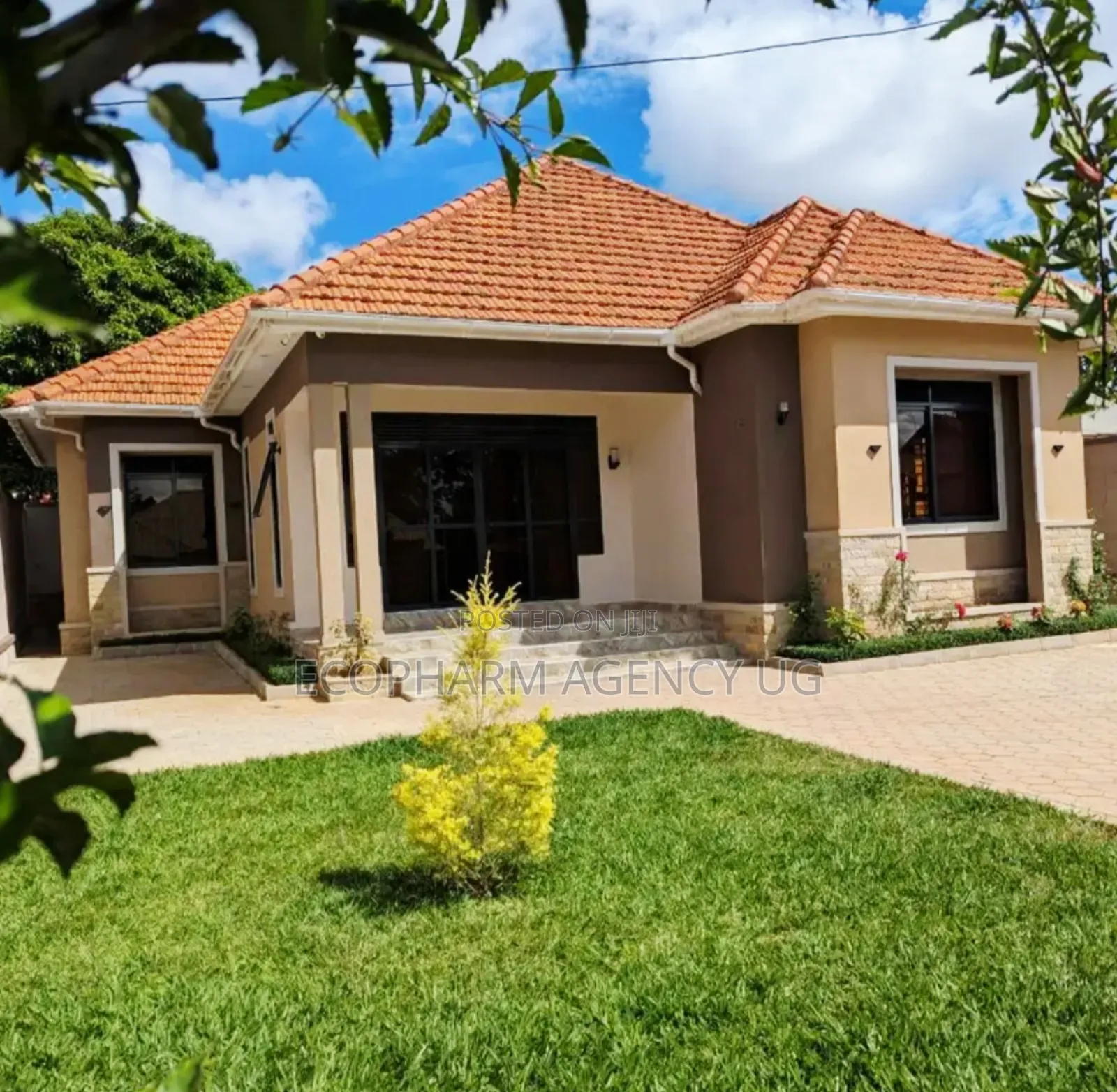 3bdrm Bungalow in Kyanja Buwatte, Central Division for sale