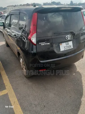 Photo - Toyota Passo Sette 2010 Black