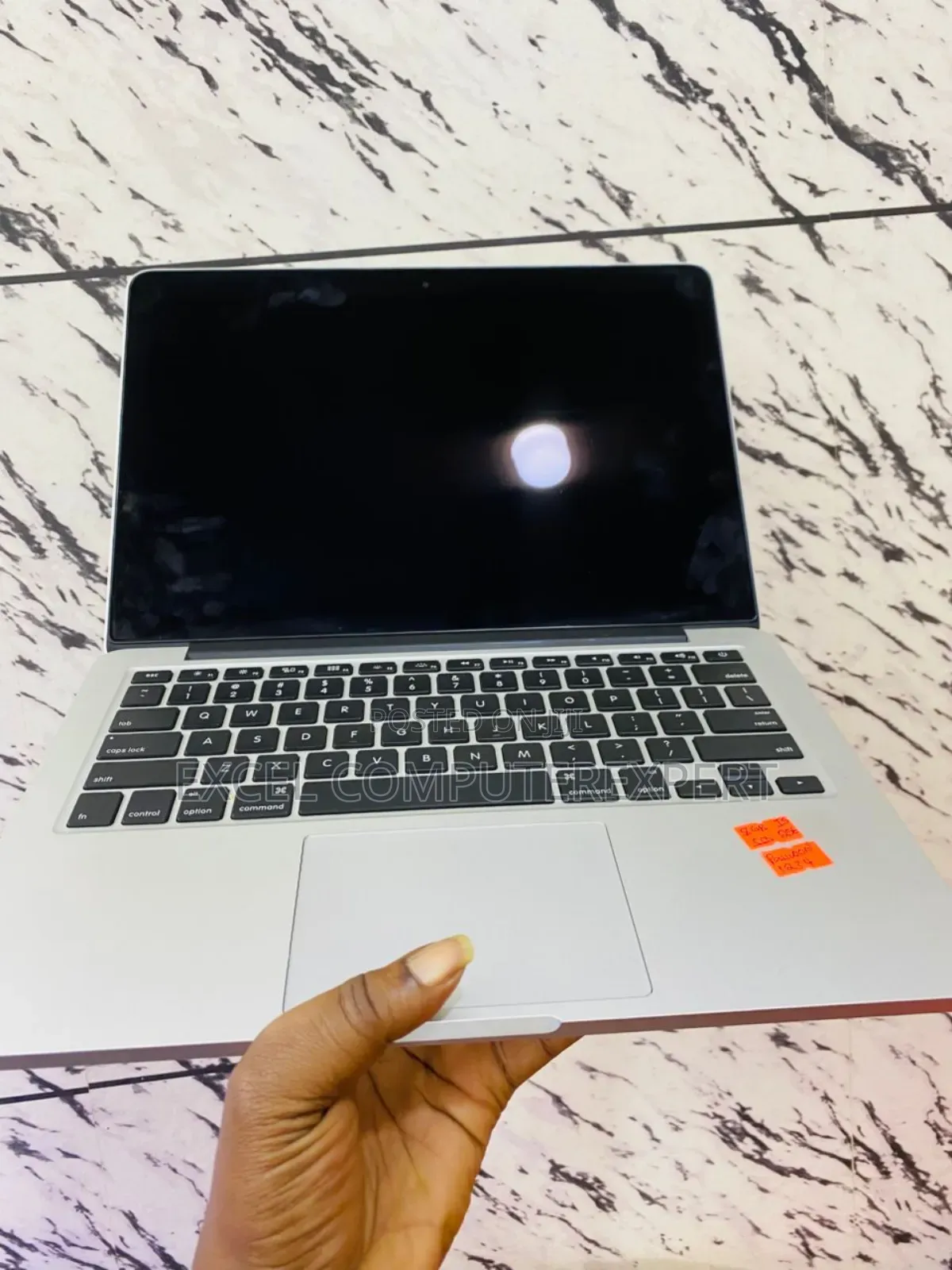 New Laptop Apple MacBook 2015 8GB Intel Core I5 SSD 256GB