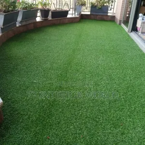 Artificial Grass Carpets Suitable for Semi Circular Balcony