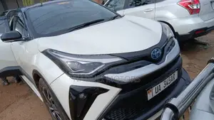 Toyota C-HR 2022 White