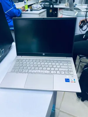 New Laptop HP Pavilion 14 16GB Intel Core I7 SSD 512GB