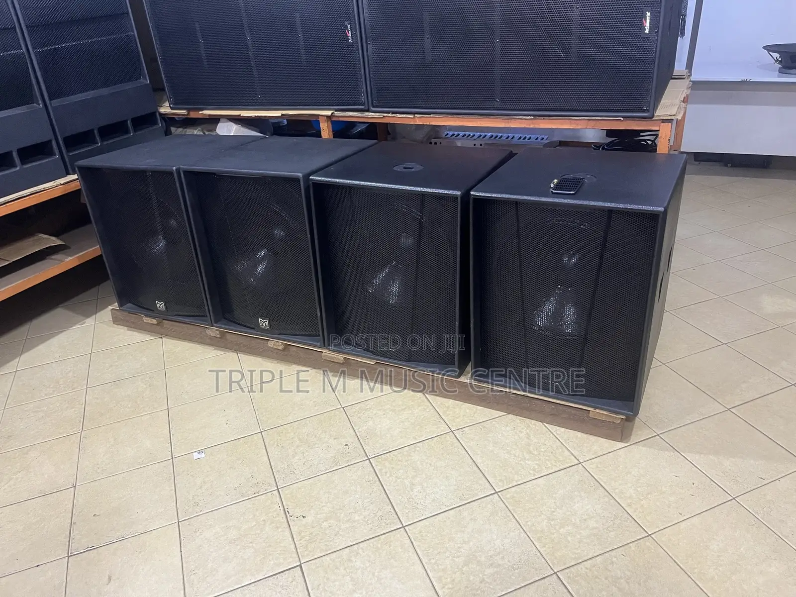 Martin Audio Single Base
