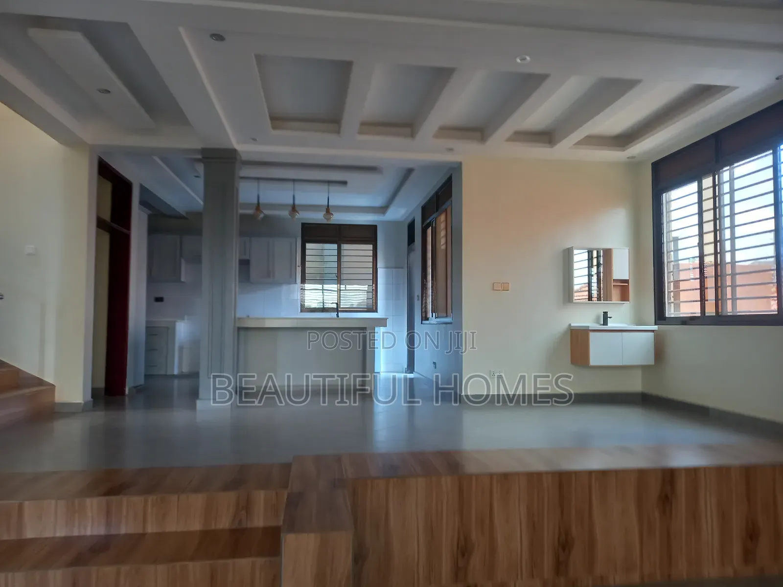 Furnished 6bdrm Mansion in Kira for sale