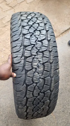 265/65r18 Original Goodrich Trail-Terrain a/T Tyres
