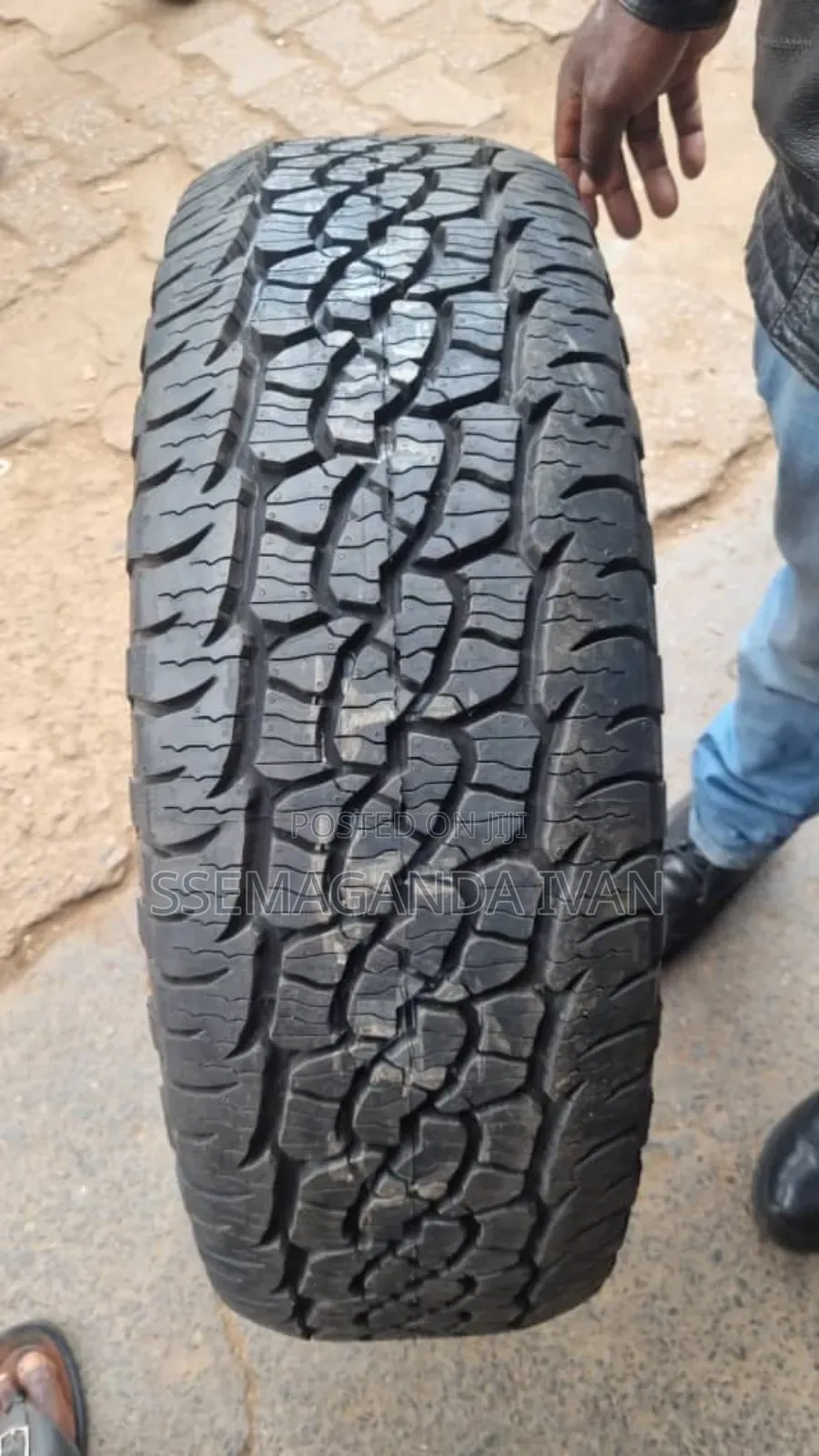 265/65r18 Original Goodrich Trail-Terrain a/T Tyres