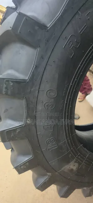 18.4r30 Original New Tyre