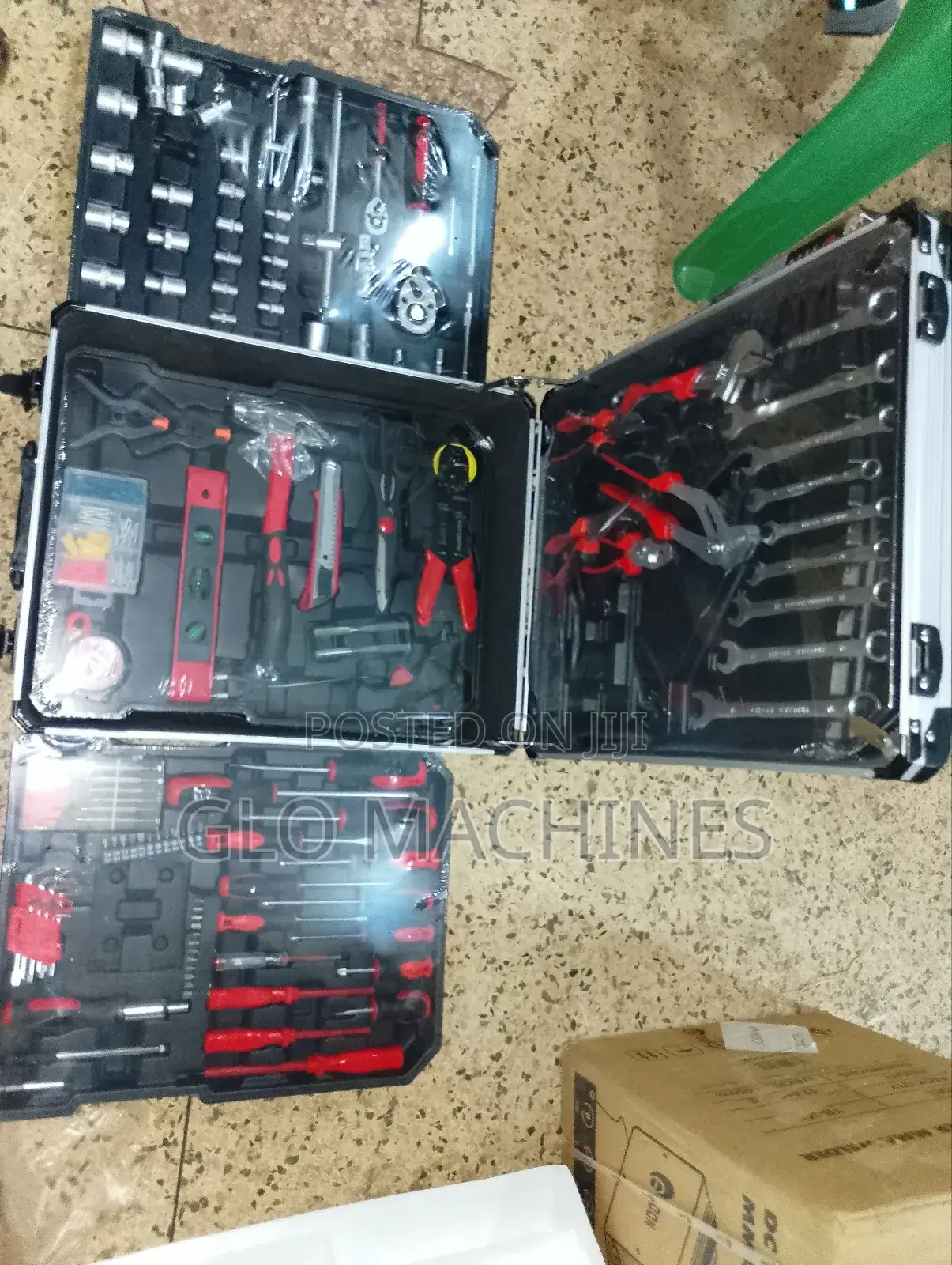 Boss 187pcs Tool Box