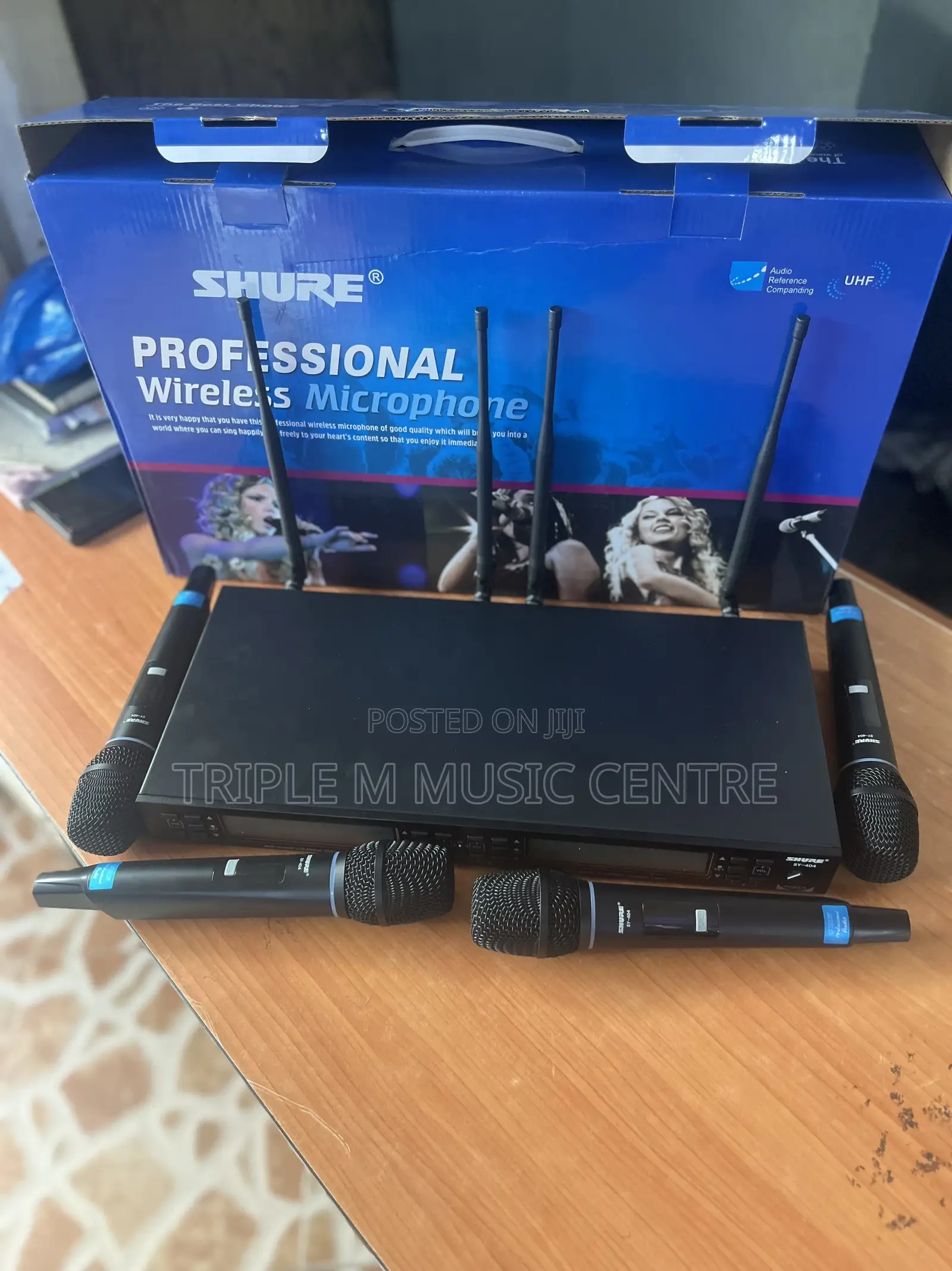 Shure 4 Head Wireless Microphone