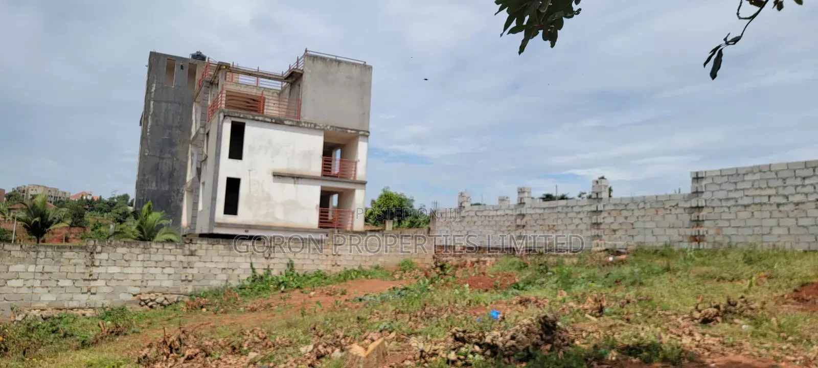 In Kisasi Kulambiro Ring Road Plot at 150m