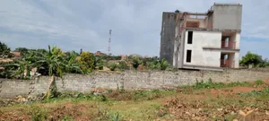 In Kisasi Kulambiro Ring Road Plot at 150m