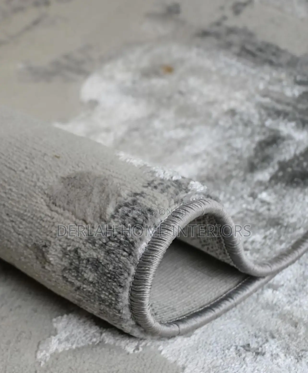 Highly Woven Carpets Per Each