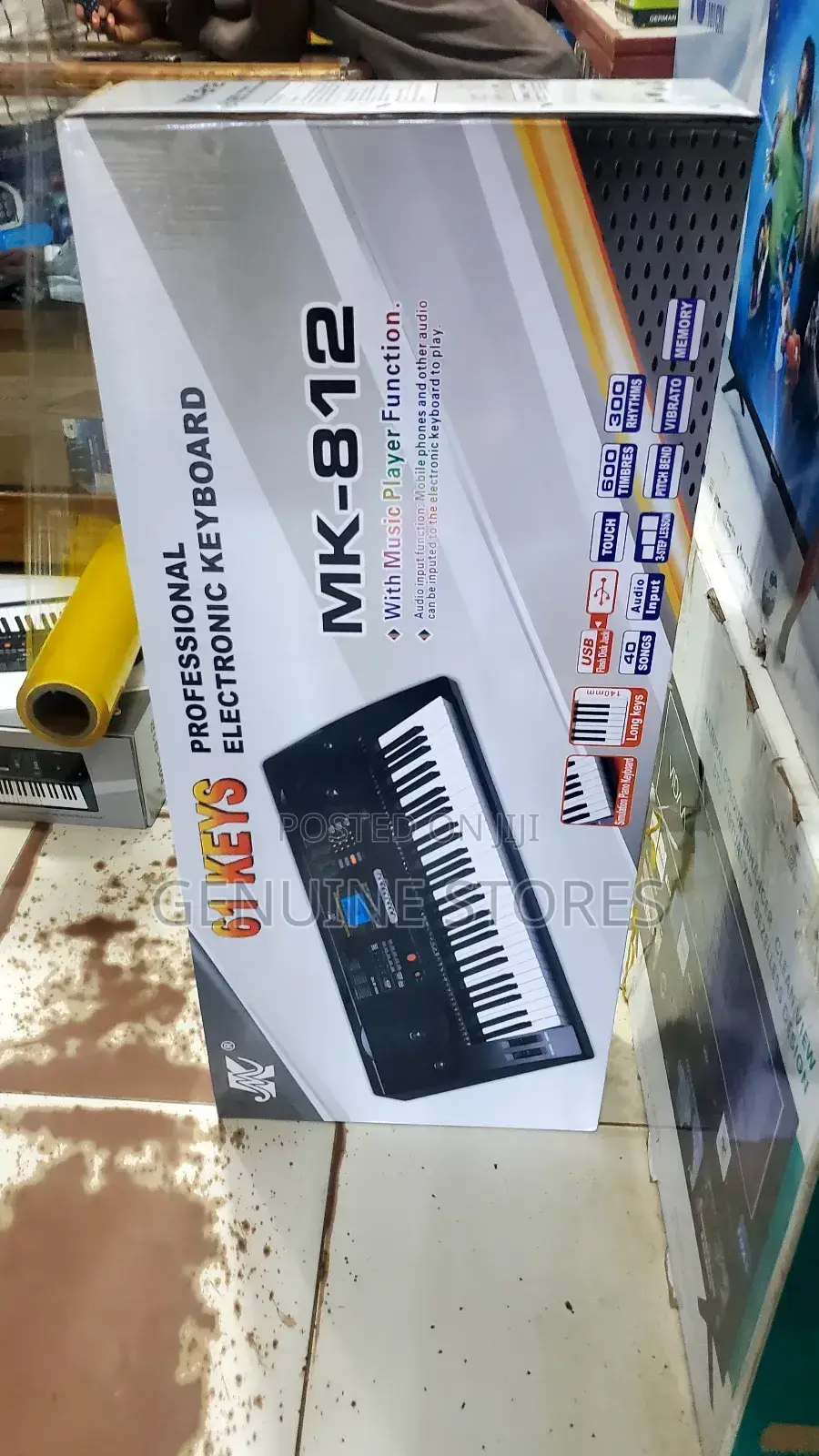 Mk Professional Electronic Keyboard 812.