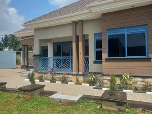 Furnished 4bdrm House in Kira for sale