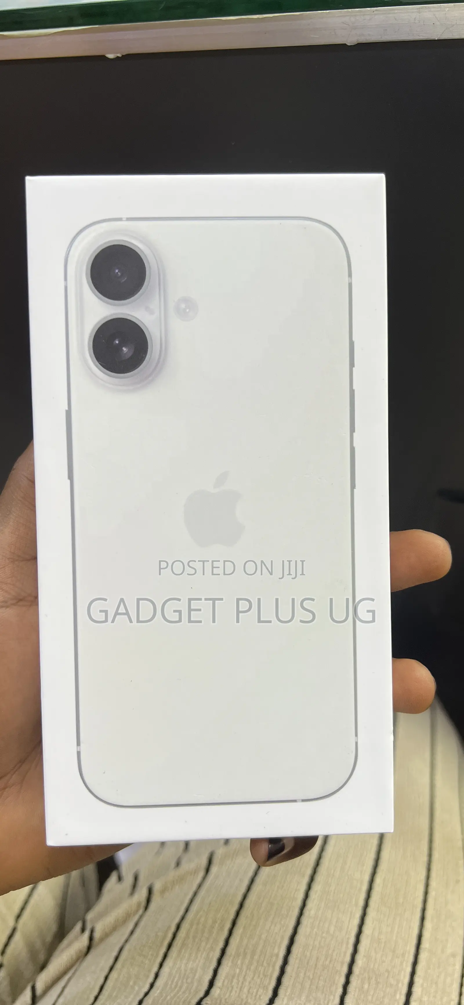 New Apple iPhone 16 256 GB White