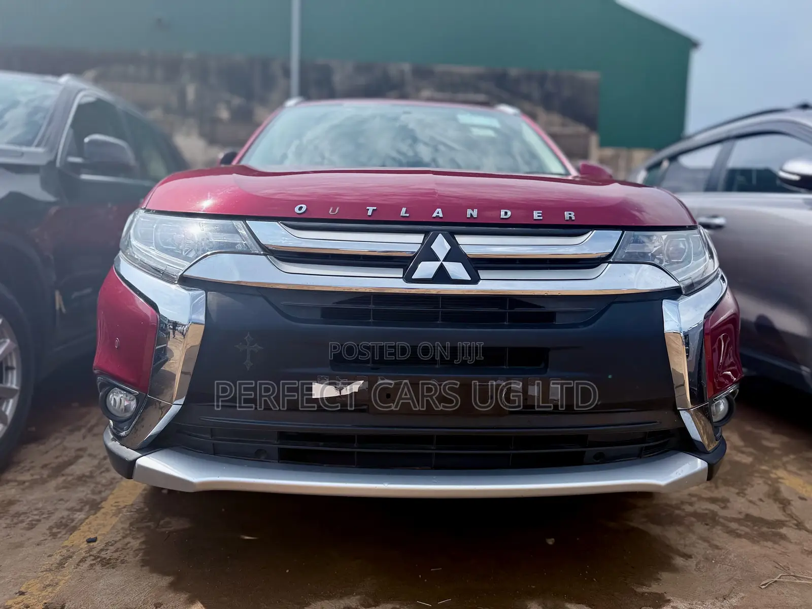 Mitsubishi Outlander 2.4 PHEV AWD 2017 Red